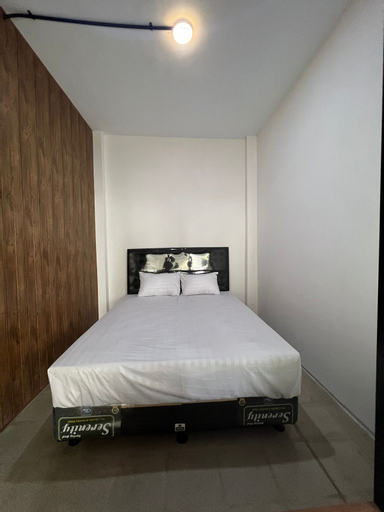 Bedroom 3, White House Malioboro, Yogyakarta