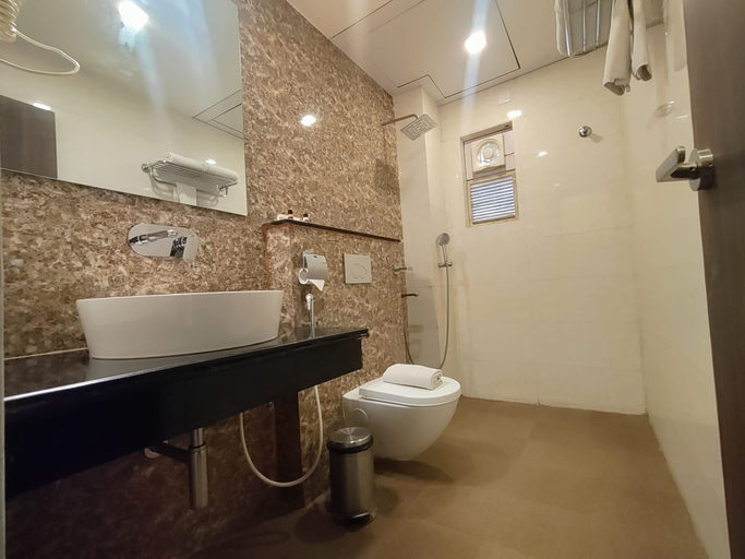 Bathroom 5, Sambhabana Hotel & Suites, Birbhum