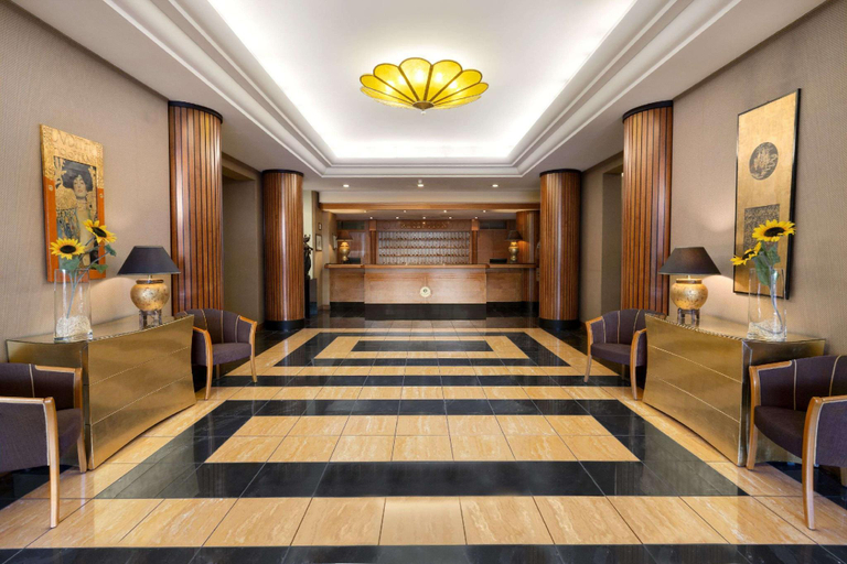 Public Area 3, Ramada Naples City Centre, Napoli