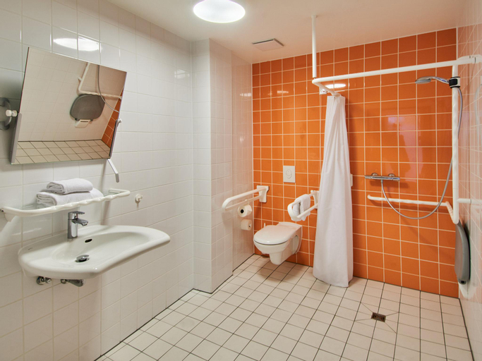 Bathroom 12