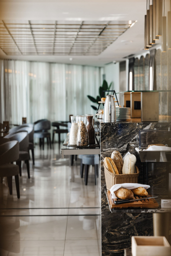 Food & Drinks 5, Limassol Del Mar