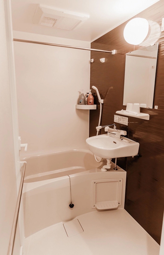Bathroom 3, Shinkou House UE, Osaka