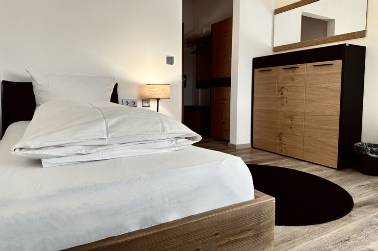 Bedroom 10