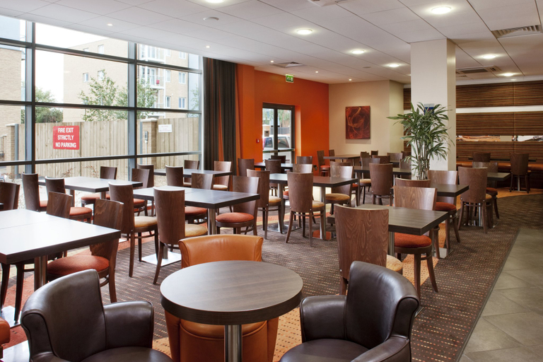 Food & Drinks 2, Holiday Inn Express SLOUGH by IHG, Slough