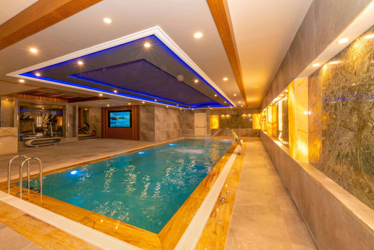 Sport & Beauty 3, Ramada by Wyndham Istanbul Pera, Beyoğlu