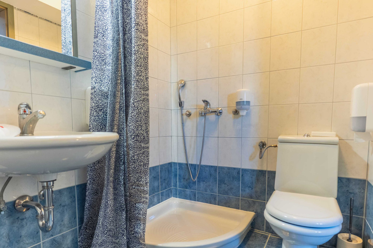 Bathroom 3, Hotel Krvavec, Cerklje na Gorenjskem