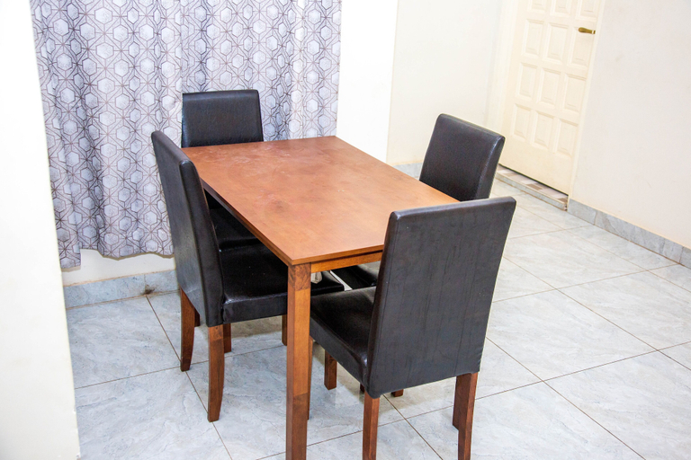 Others 5, Earls Court Spintex Apartment, Accra