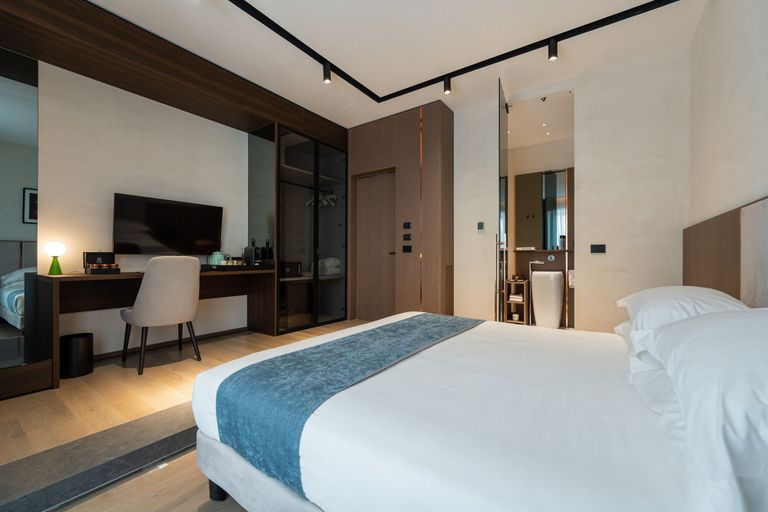 Bedroom 5, Agra Suites, Napoli