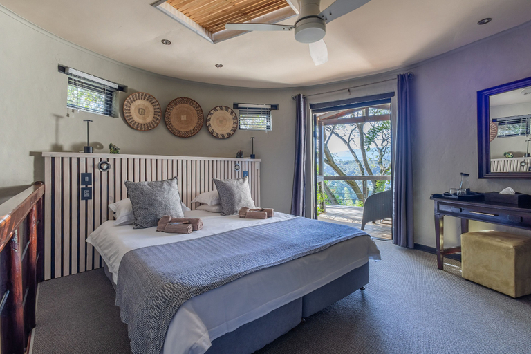 Bedroom 4, Hog Hollow Country Lodge, Eden