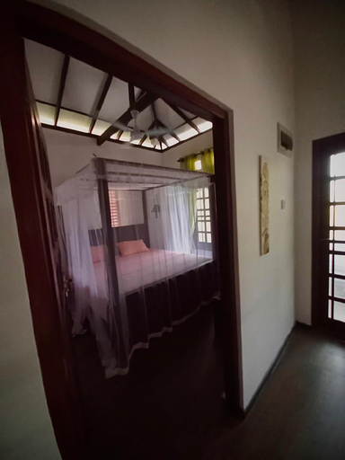 Bedroom 2, Luxury villa Costanza, Hikkaduwa