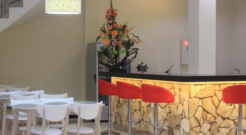 Food & Drinks 3, Green Garden Hotel, Tuban