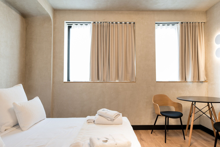 Bedroom 3, AthensOwl, Attica