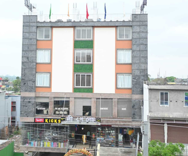 Lee Palace Hotel, Sonitpur