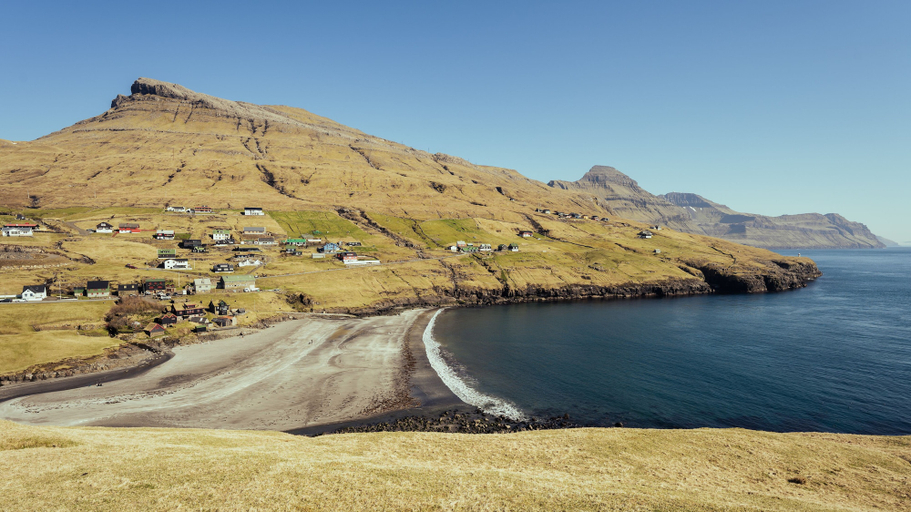 Others 5, Breathtaking View | 4-Br Home | Scenic Village, Kvívík