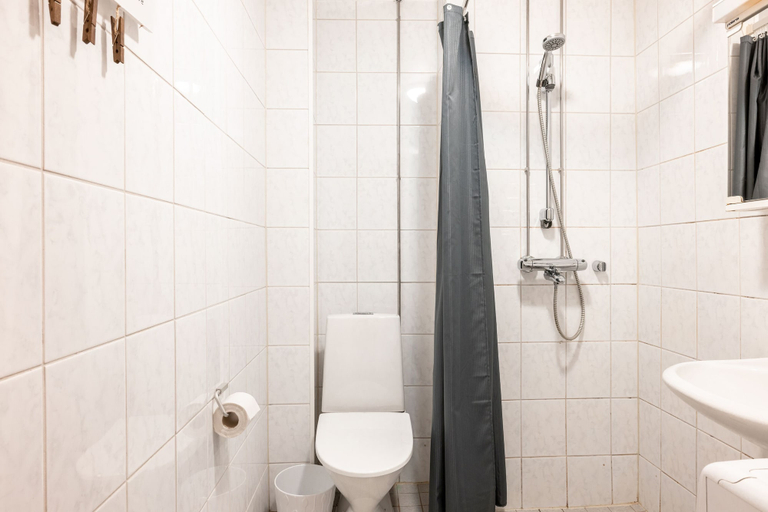 Bathroom 2, 2ndhomes Kalevankatu Apartment, Uusimaa