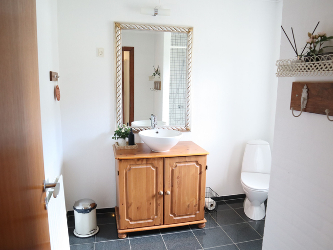 Bathroom 4, Schellerup Gård, Herning