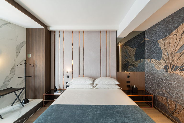Bedroom 5, Agra Suites, Napoli