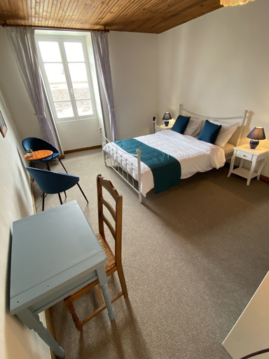 Bedroom 4, L ancien Cafe - Luxury Suites and Gites, Deux-Sèvres