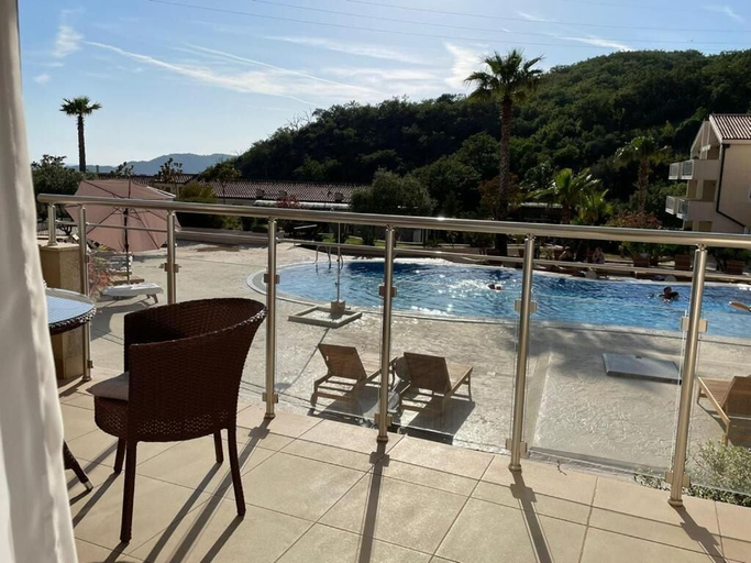 Others 3, Sunset Poolside Retreat BlueH