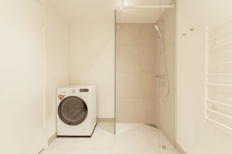 Bathroom 4, Nordic Swan Aparthotel | Seaview| Stunning 2Br Apt, Tórshavn