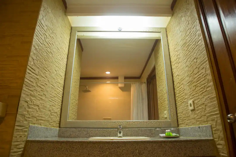 Bedroom 5, Puri Dibia Hotel, Badung