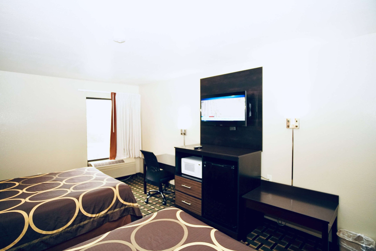 Bedroom 3, Super 8 by Wyndham Crossville TN, Cumberland