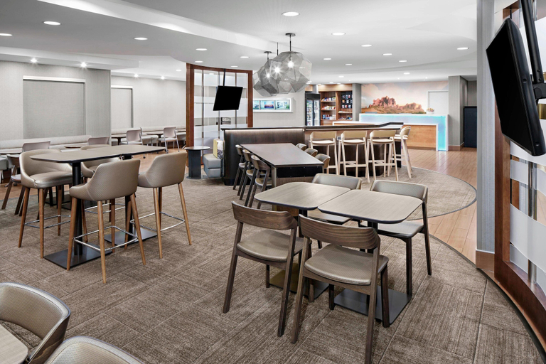 Food & Drinks 5, SpringHill Suites Scottsdale North, Maricopa