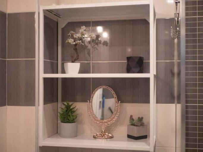 Bathroom 2, Ponta Nova Two bedroom apartment