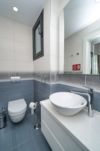 Bathroom 3, Maldives Holiday Homes