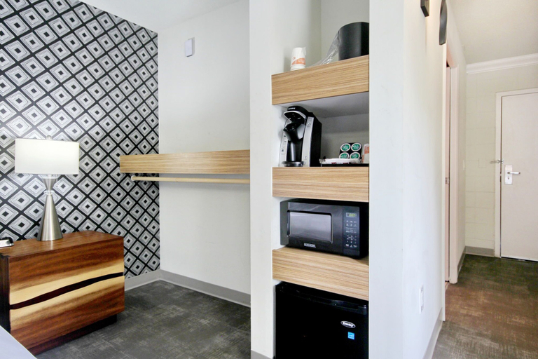 Others 4, Holiday Shores - ADA Standard King Room, Horry