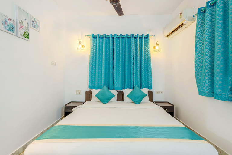Bedroom 3, Baga Fantacia Beach Inn, North Goa