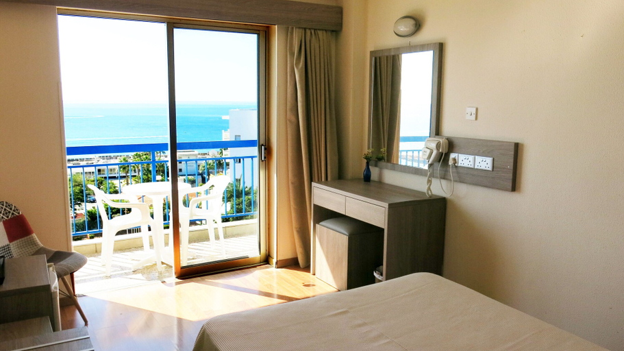 Bedroom 3, Marina