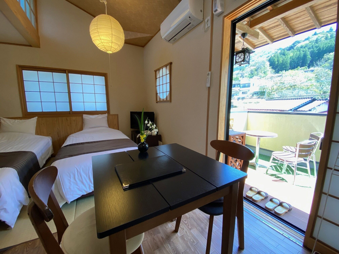 Bedroom 4, Yufuin Onsen Hotel Poppoan, Yufu