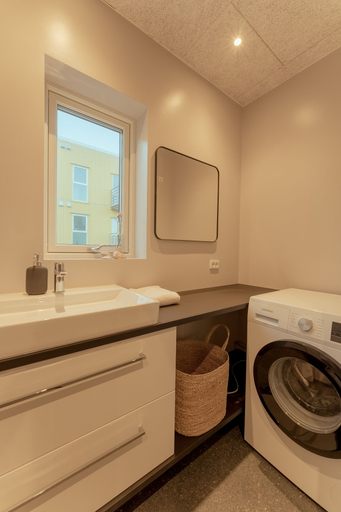 Bathroom 4, New Aparthotel | Panoramic Sea View, Tórshavn
