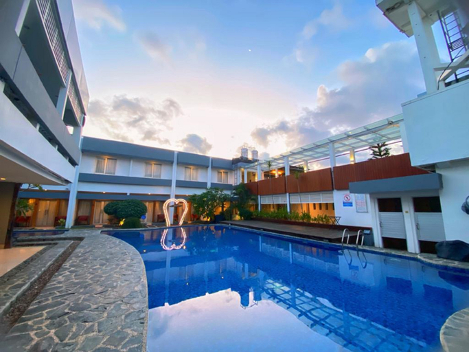 Exterior & Views 2, Hotel Dafam Cilacap, Cilacap