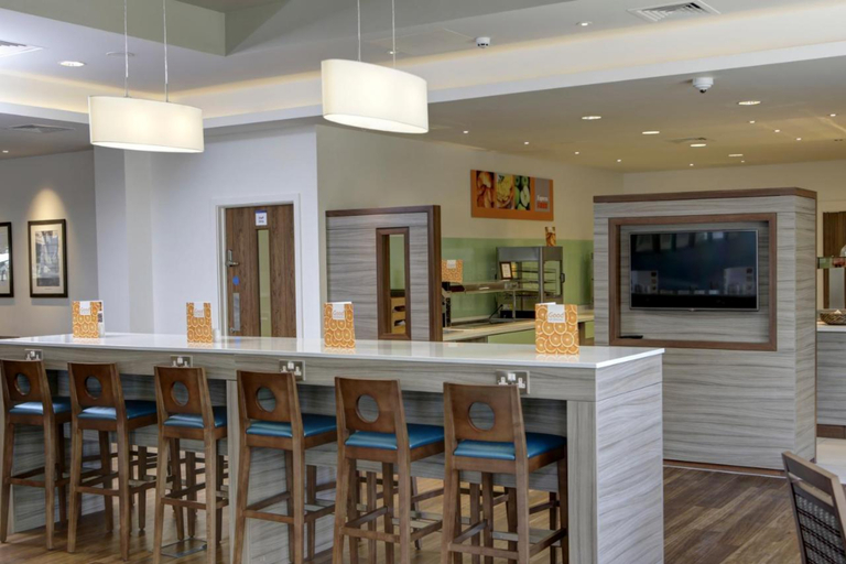 Food & Drinks 2, Holiday Inn Express LONDON - EXCEL by IHG, London