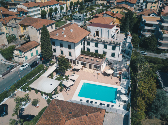 Others 1, President Hotel, Pistoia