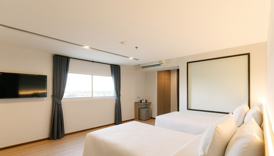 Bedroom 12