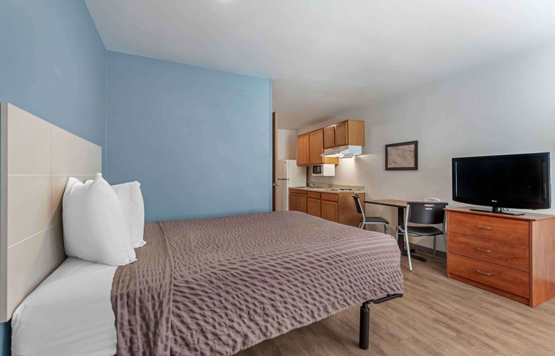 Bedroom 3, WoodSpring Suites Austin Northwest, Williamson