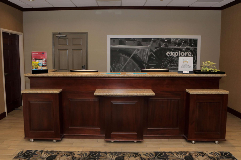 Public Area 2, Hampton Inn Clinton Mo, Henry