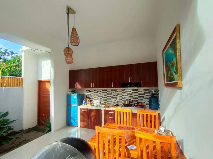 Others 5, Ais Home, Denpasar