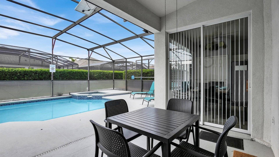 Sport & Beauty 5, 2216 Wyndham Palms way, Osceola
