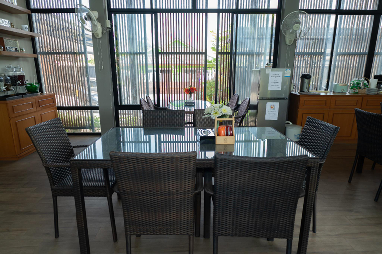 Food & Drinks 3, Guuden Hua Hin, Hua Hin