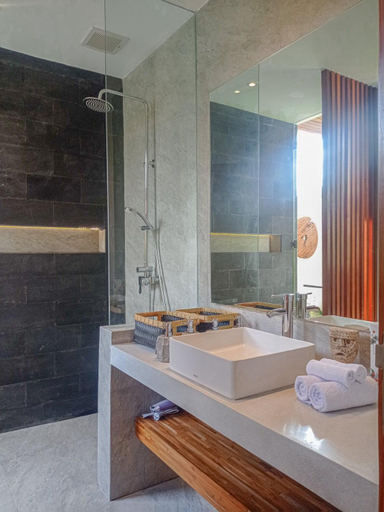 Bathroom, Villa Semesta by BaliSuperHost, Gianyar