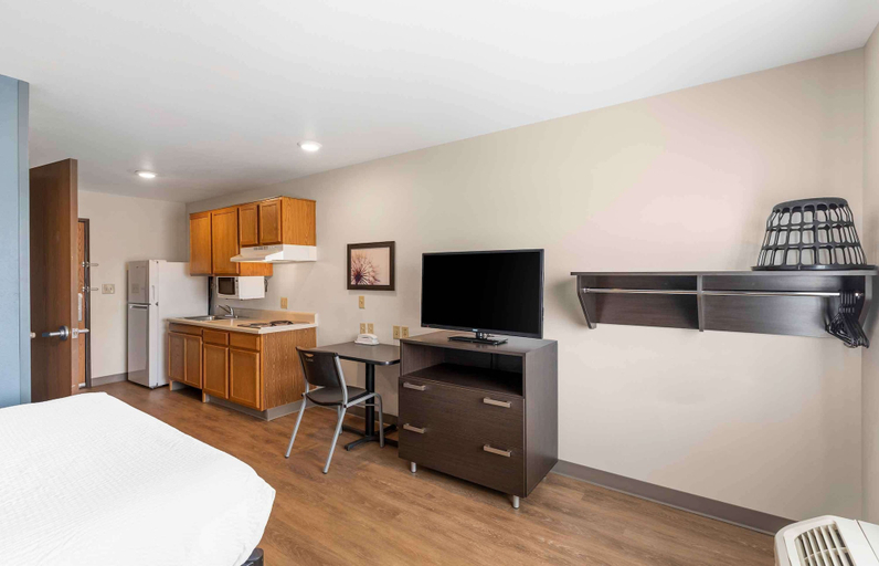 Bedroom 3, Extended Stay America Select Suites - Firestone, Weld