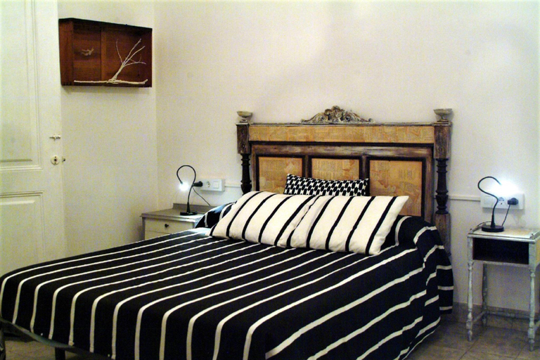 Bedroom 3, Hostal Montsoliu, Girona