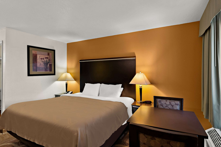 Bedroom 3, Quality Inn Saint George South Bluff, Washington