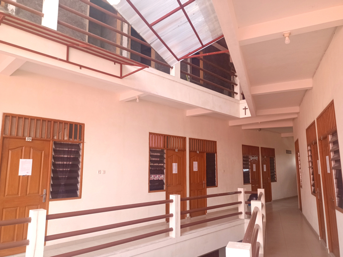 Exterior & Views, OYO 93303 Lourdes Blessing Hill, Tomohon