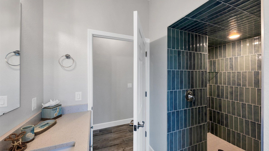 Bathroom 4, 25453 Avillas Court, Charlotte