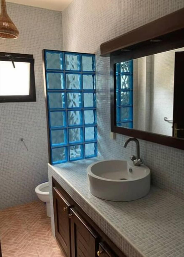 Bathroom, Chez Julien, Mbour